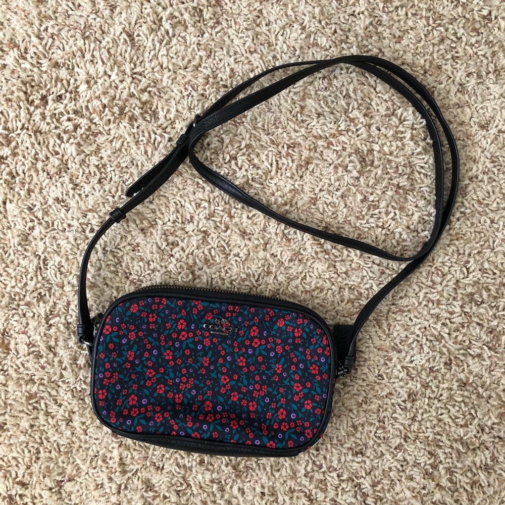 Coach Nylon crossbody pouch in Ranch Floral Print